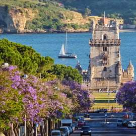Lisbonne : visite des 7 points de vue en tuk-tuk avec prise en charge et retour
