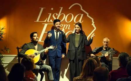 Lisbonne : Soirée intime de musique fado avec vin de Porto
