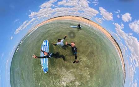 Lisbonne : Leçon de surf sur la plage de Costa de Caparica