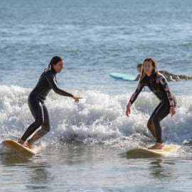 Guide de surf à Lisbonne - Cours de surf et ramassage