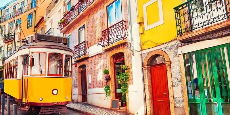 Explorer Bica à Lisbonne : secrets d'un quartier authentique
