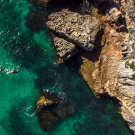 Arrábida : Setubal, Sesimbra Coasteering & Speedboat Tour