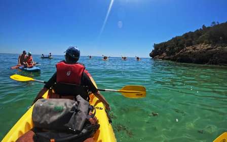 Sesimbra : excursion en kayak et plongée avec tuba, photos incluses