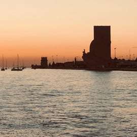Lisbonne : croisière au crépuscule – croisière à l'heure dorée avec boisson de bienvenue