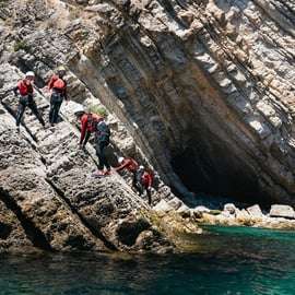 Lisbonne : Aventure de coasteering dans le parc naturel de Sesimbra/Arrábida