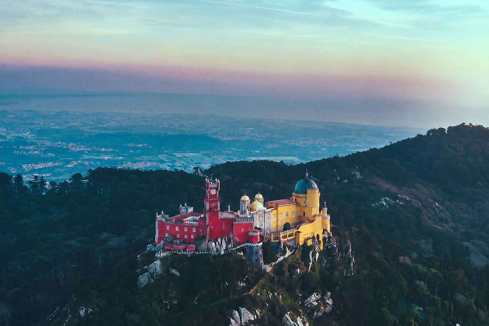 Demi-journée à Sintra, palais de Pena et Regaleira en petit groupe