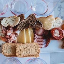 Lisbonne : Dégustation de vins et fromages portugais avec déjeuner