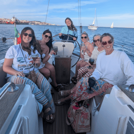Lisbonne : croisière au crépuscule – croisière à l'heure dorée avec boisson de bienvenue