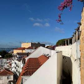 Lisbonne : visite touristique de 2 heures en TukTuk avec prise en charge gratuite