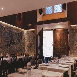 Lisbonne : Nuit du fado avec dîner dans une maison de fado typique