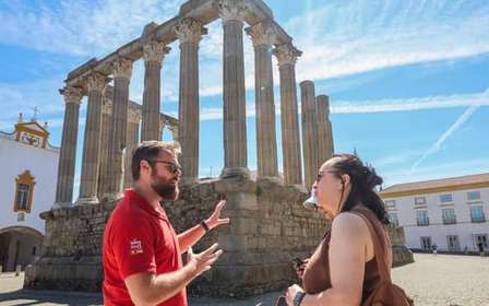 Au départ de Lisbonne : Évora, chapelle des os et visite œnologique dans l'Alentejo