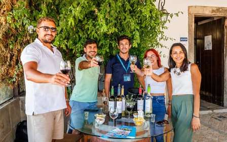 Lisbonne : Excursion d'une journée à Arrábida et Sesimbra avec vin