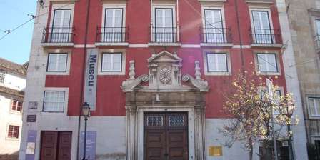 Museu-Escola das Artes Decorativas