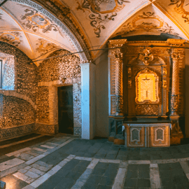 Depuis Lisbonne : ÉVORA + Chapelle des Os + MONSARAZ + Vins de l'Alentejo
