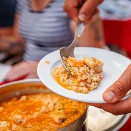 Lisbonne : visite en petit groupe à pied sur le thème de la gastronomie et du vin