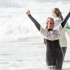 Ericeira : cours de surf en groupe avec des moniteurs locaux