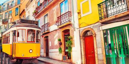 Découvrir le fado authentique dans le quartier de l'Alfama