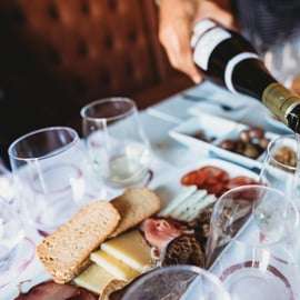 Lisbonne : Dégustation de vins et fromages portugais avec déjeuner