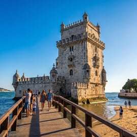 Lisbonne : visite guidée de la tour de Belém avec billet d'entrée coupe-file