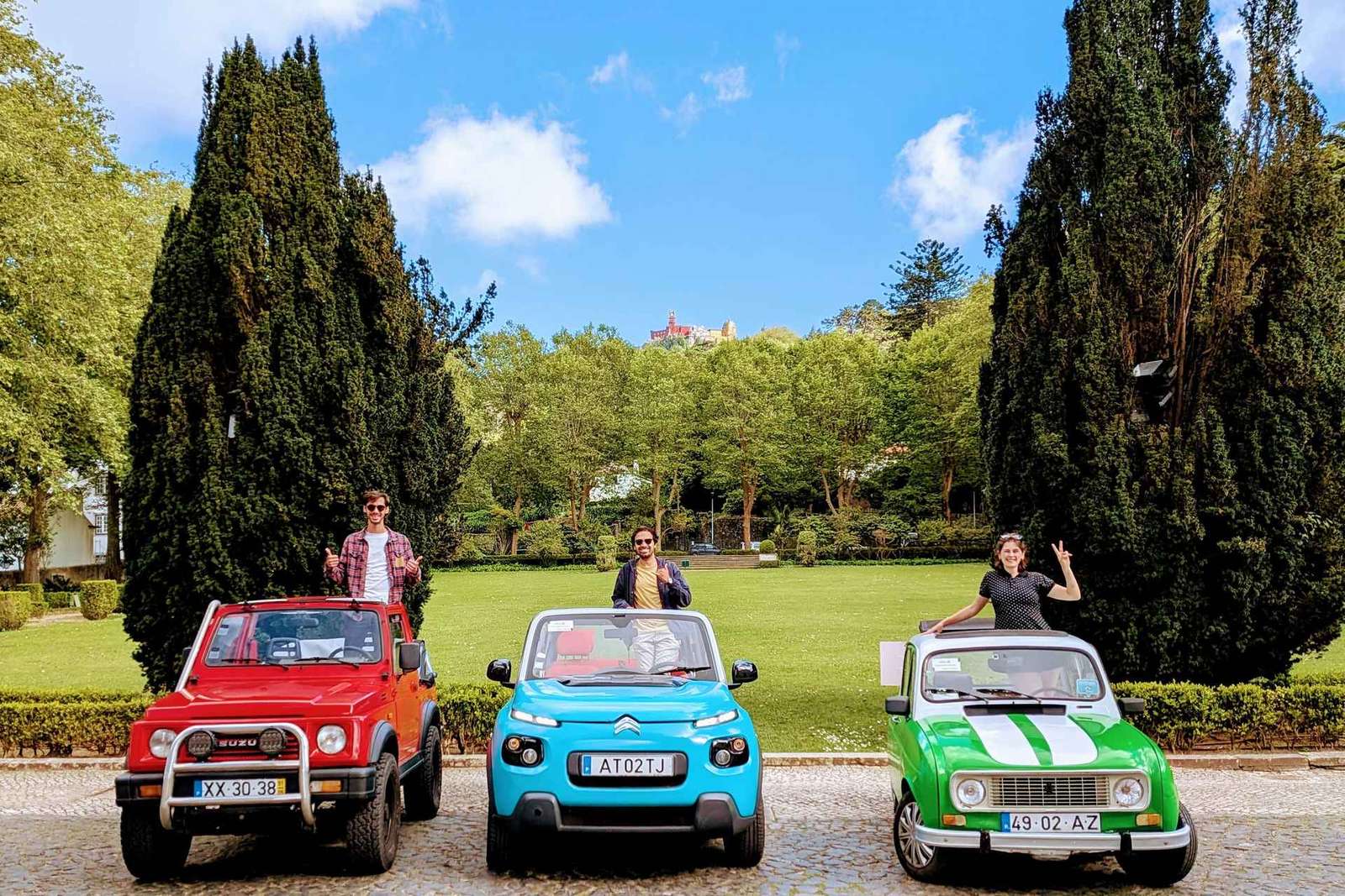 Sintra : Visite privée d'une demi-journée en voiture classique ou en jeep électrique