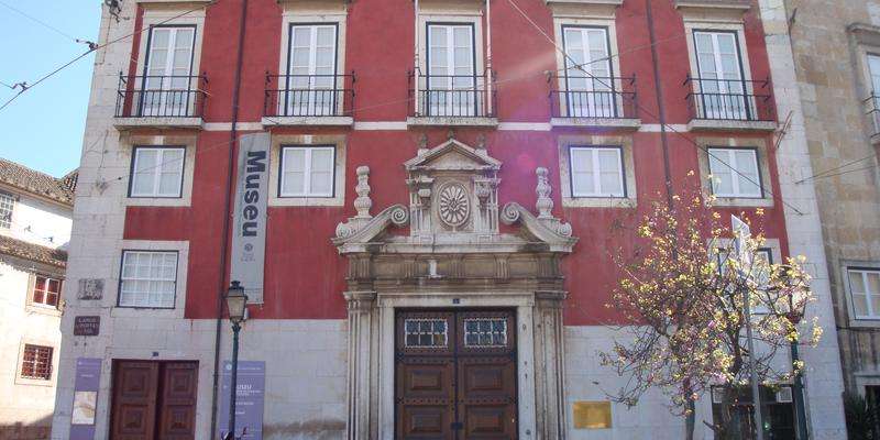 Museu-Escola das Artes Decorativas