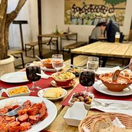 Visite gastronomique de Lisbonne : dégustations et vins locaux (18 ans et +)