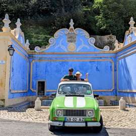 Sintra : Visite privée d'une demi-journée en voiture classique ou en jeep électrique