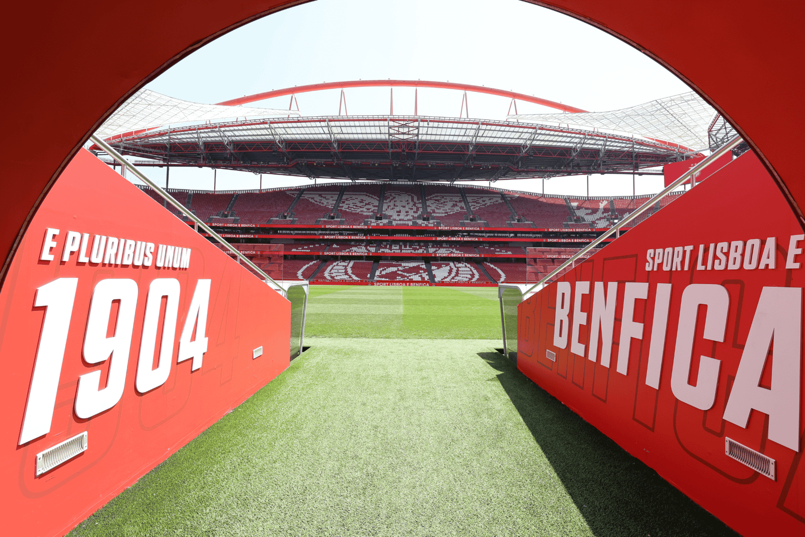 Lisbonne : visite du stade Benfica Luz avec écharpe souvenir