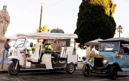 Lisbonne : visite citadine privée en tuk tuk avec un guide spécialiste