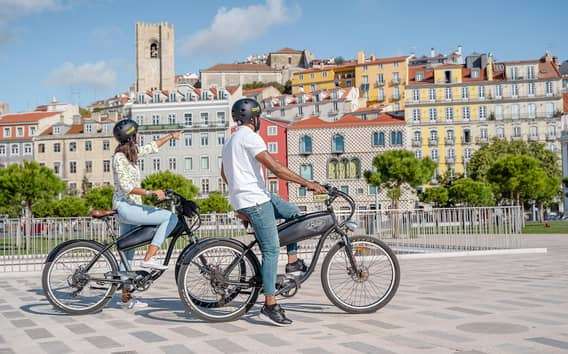 Lisbonne : visite des collines, de l'Alfama et de la Mouraria en vélo électrique