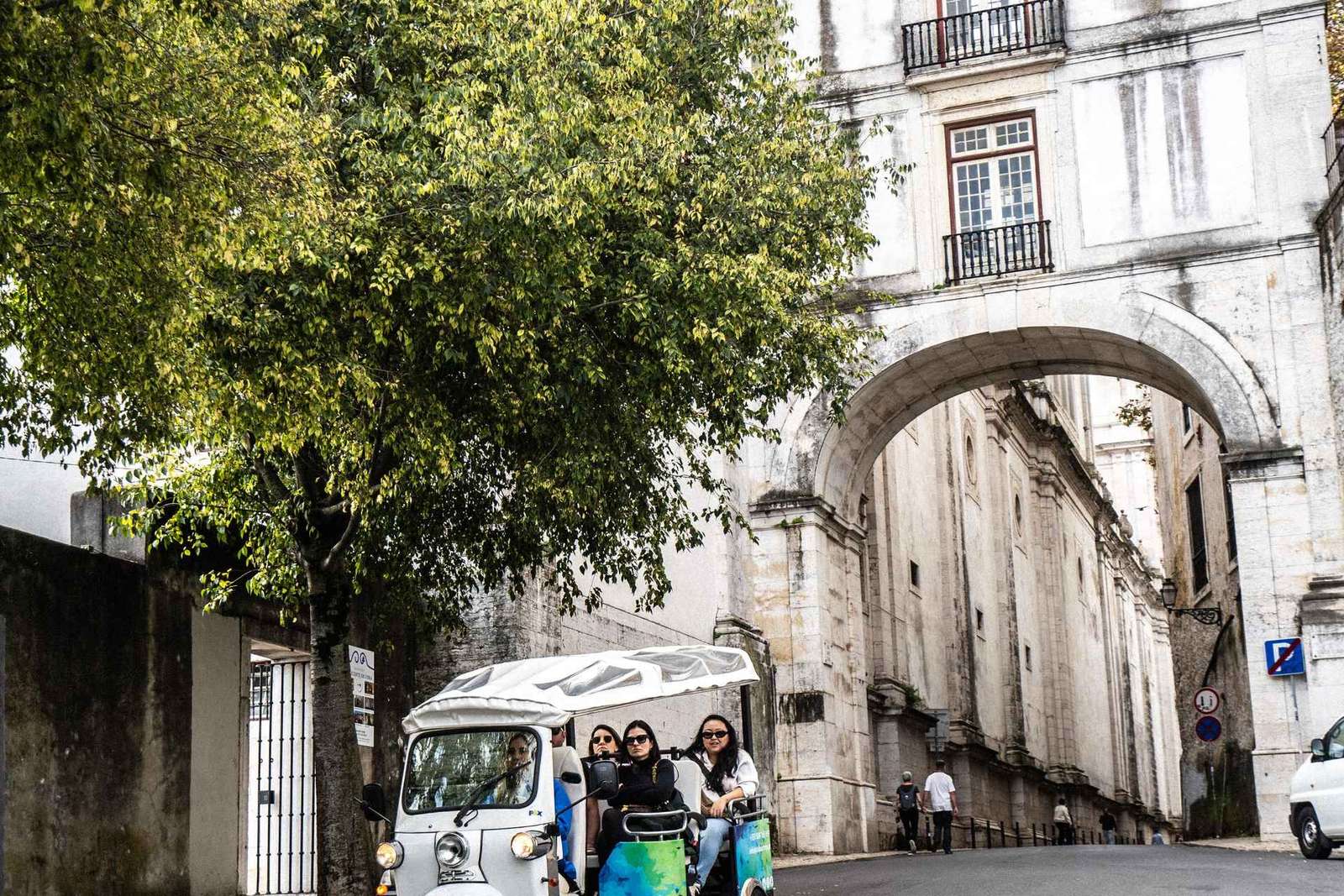 Lisbonne : demi-journée de visite guidée en tuk tuk
