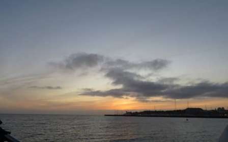 Cascais : Excursion en bateau au coucher du soleil avec boissons de bienvenue