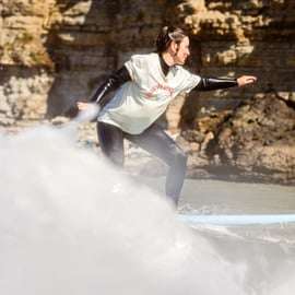 Ericeira : cours de surf en groupe avec des moniteurs locaux