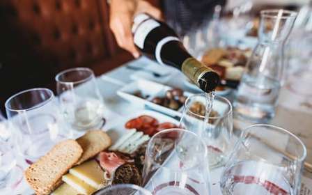 Lisbonne : Dégustation de vins et fromages portugais avec déjeuner