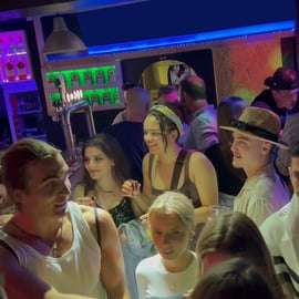 Tournée des bars de Lisbonne : Boissons illimitées, shots et entrée au club V.I.P.