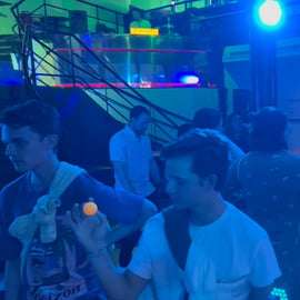 Tournée des bars de Lisbonne : Boissons illimitées, shots et entrée au club V.I.P.